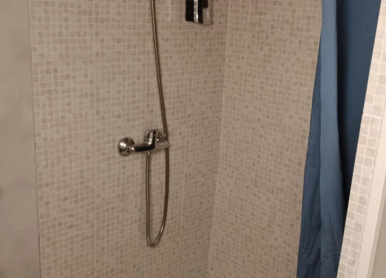 Logement En Rez-De-Chaussee 欧布纳 公寓