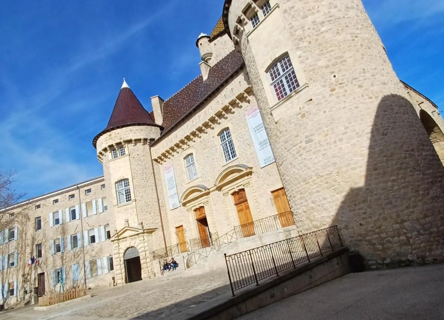 公寓 Logement En Rez-De-Chaussee 欧布纳